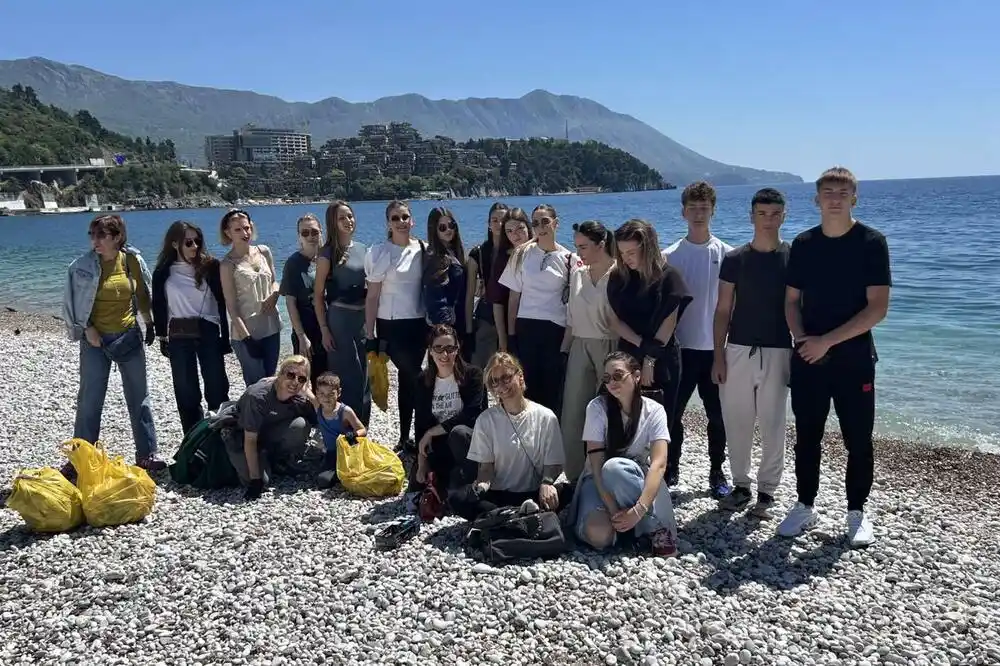 Komunalno Budva: Realizovana i četvrta akcija u okviru projekta „Mentalna ekologija”