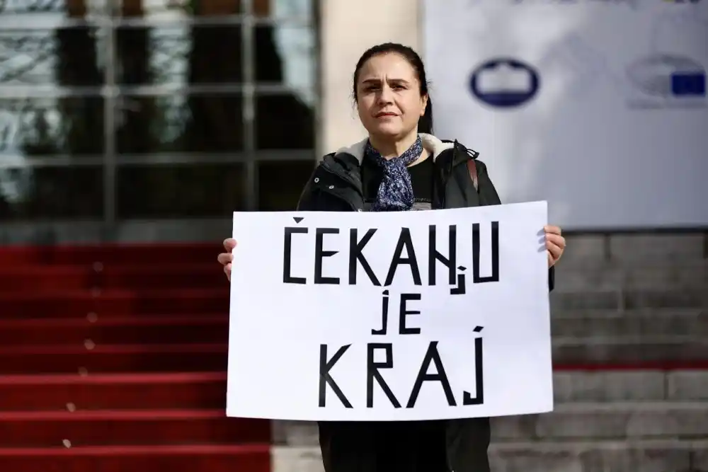 Krgović pokrenula peticiju: Majkama petoro i više djece dati nacionalnu penziju