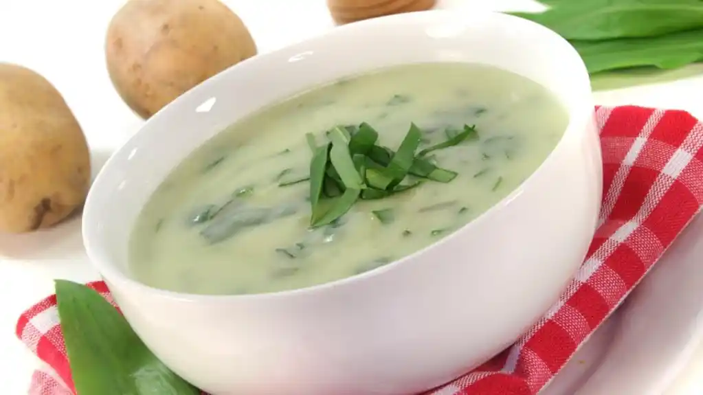 Krompir paprikaš sa sremušem