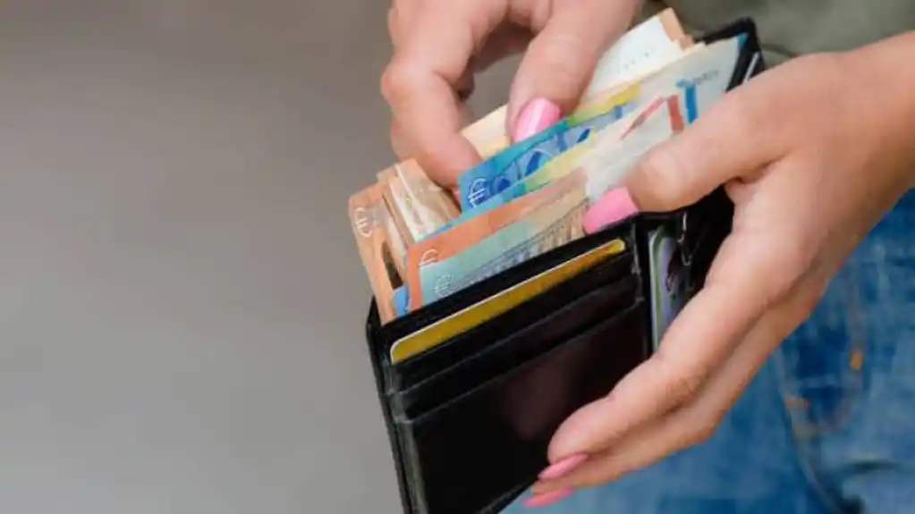 Monstat: Prosječna neto zarada u martu 1,03 hiljade eura