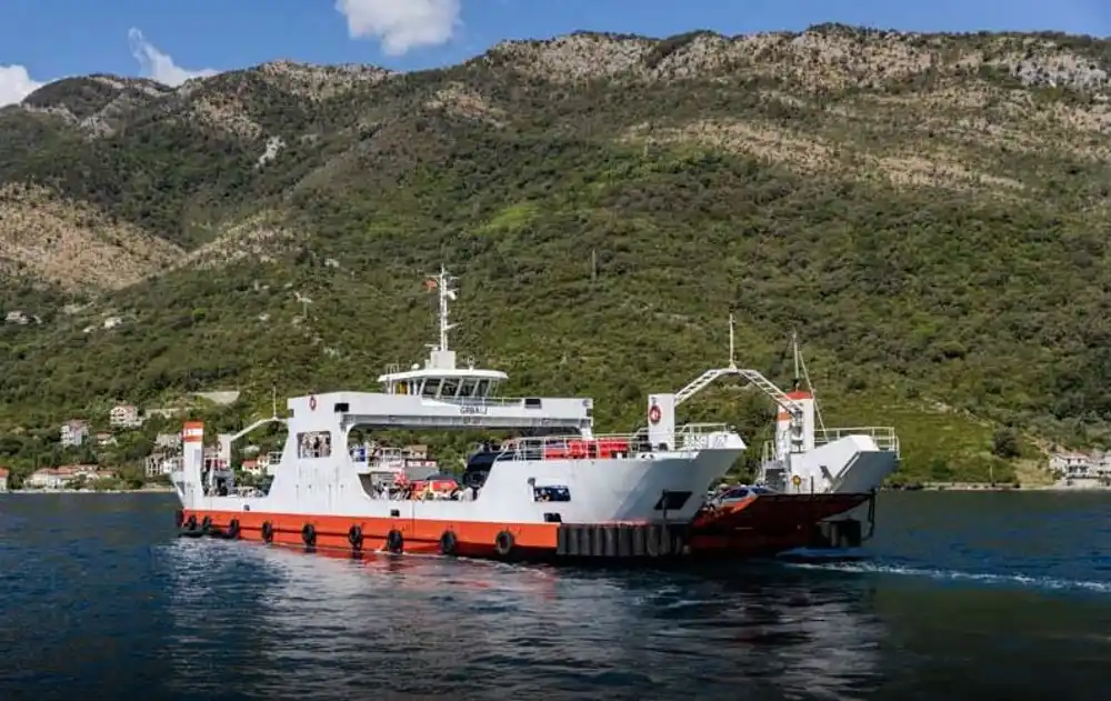 Na trajektima veći promet, za remont 770 hiljada evra, cijene karata bez promjene