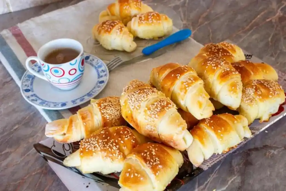 Najljepše lisnate kiflice sa susamom