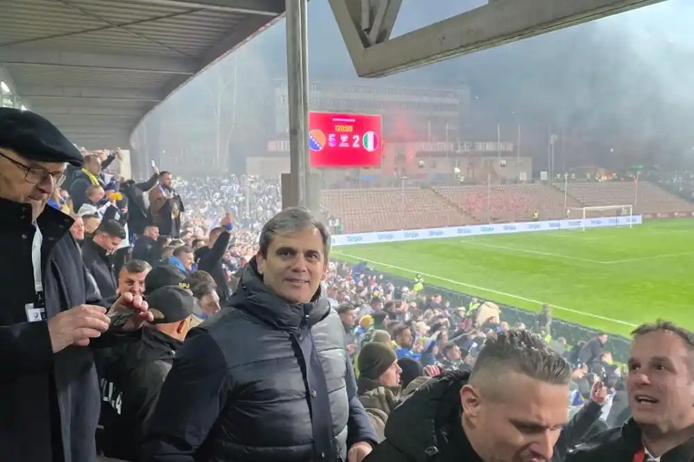 O svom trošku službenim autom? MVP tvrdi da je Ibrahimović platio put na utakmicu BiH – Italija