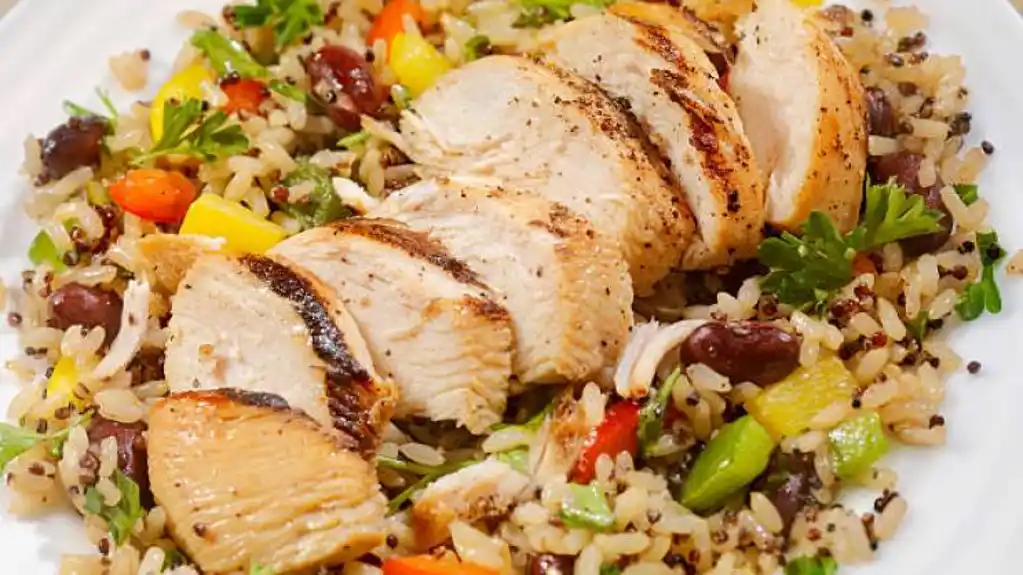 Pečena piletina s aromatičnom rižom