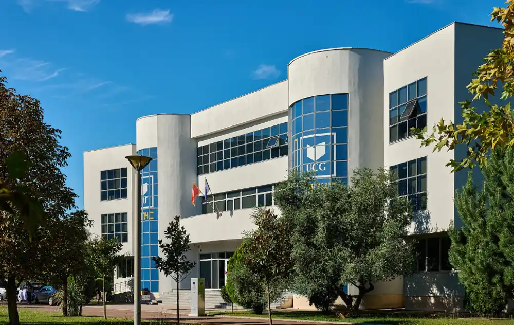 Plakete za pet najboljih studenata Univerziteta Crne Gore