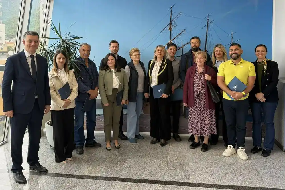 Potpisani ugovori o finansiranju tivatskih kulturnih manifestacija