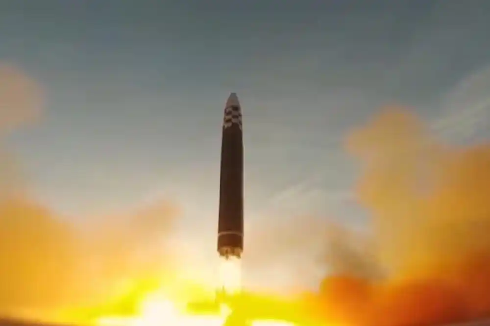 Sjeverna Koreja ispalila balističke rakete u more: „Za razliku od Irana imamo sposobnosti za samoodbranu“