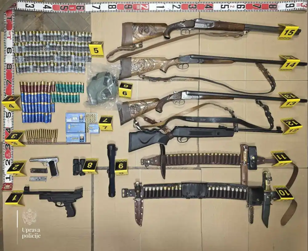 Bjelopoljac pucao na učenice osnovne škole!