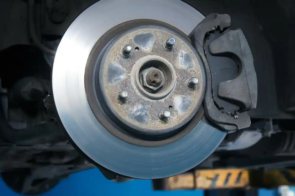 Šta je važno da znate ukoliko je neophodno naglo kočenje?