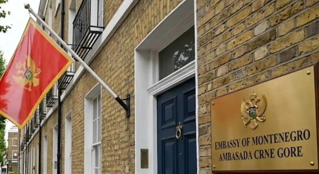 Stanovnicima Londona smeta Ambasada Crne Gore: Žalili se na isticanje crnogorske zastave
