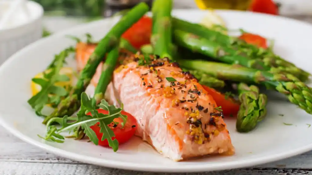 Tri namirnice koje ovaj kardiolog nikad ne jede – i četiri koje su mu svaki dan na meniju