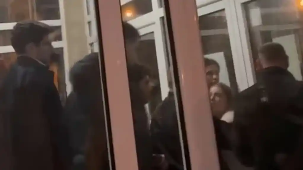 Tri policajca povrijeđena u incidentu ispred Medicinskog fakulteta u Beogradu