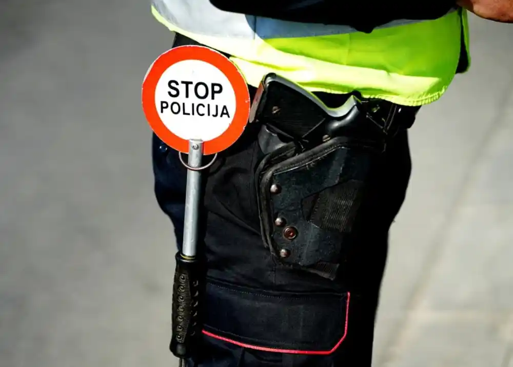 Uhapšena četiri vozača zbog brze vožnje