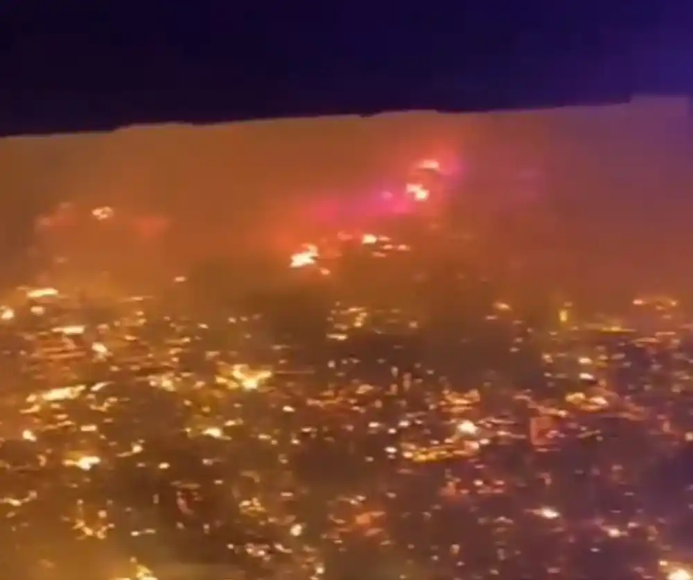 Vatrena stihija na Borneu: Požar progutao 1.000 domova, više od 9.000 ljudi ostalo bez krova nad glavom