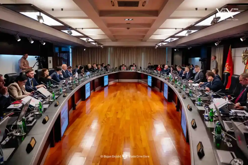 Vlada odobrila smanjenje akciza na gorivo