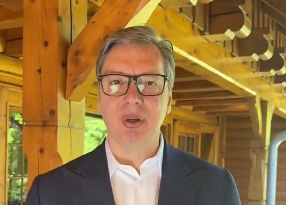 Vučić saopštio sjajne vijesti: Sa ponosom saopštavam da smo upravo podijelili 6.645 kredita za mlade za kupovinu stana