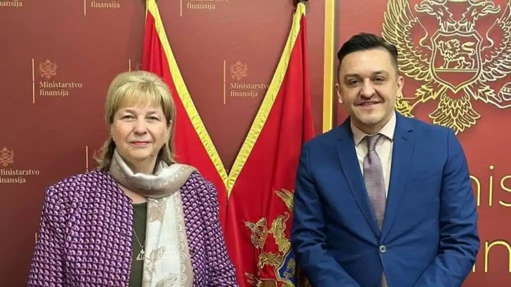 Vuković i Ponomarenkova: Direktna avio-linija između Bratislave i Podgorice olakšaće povezivanje privrede