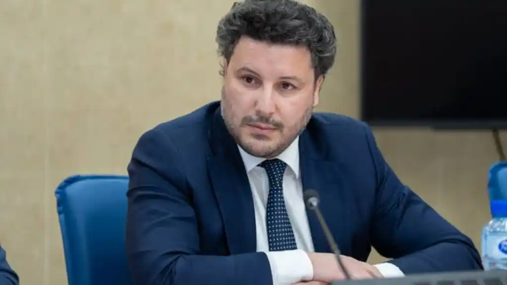 Abazović: Cilj DPS-a da uđe u vlast sa PES-om i izbaci NSD
