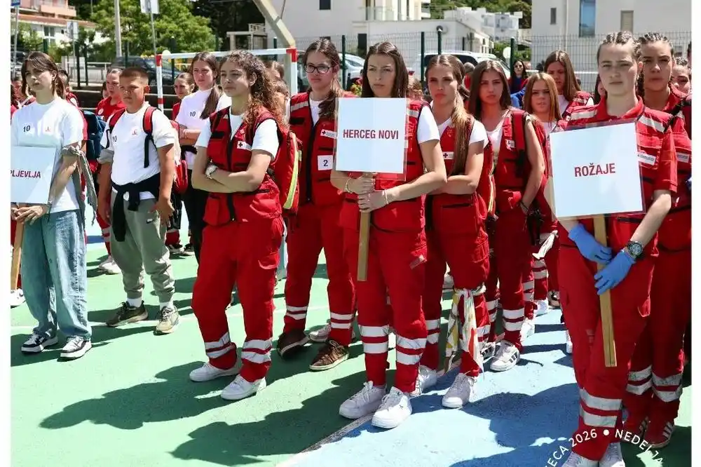 Ekipe iz Podgorice i Rožaja najbolje na 51. Državnom takmičenju ekipa Crvenog krsta u pružanju prve pomoći