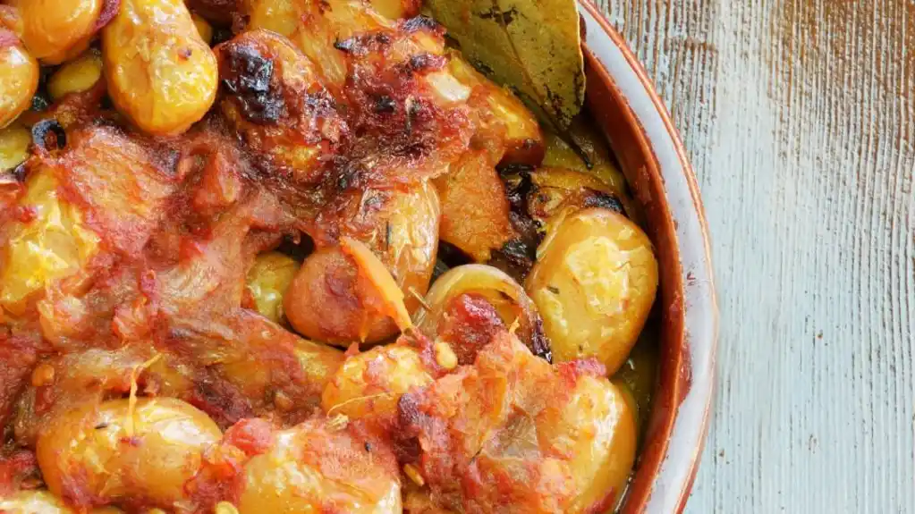 Grčki pasulj iz rerne: Jednostavan recept pun aroma