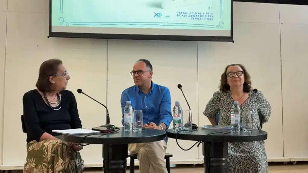 Herceg Novi: Sinoć u Dvorani Park održana promocija slikovnice „Livadske začkoljice“