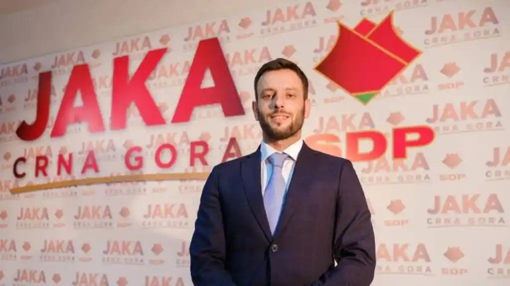 Lisičić o bulevaru Tivat-Jaz: Umjesto bulevara, građanima nudite „divlju ljepotu“ raskopanog puta