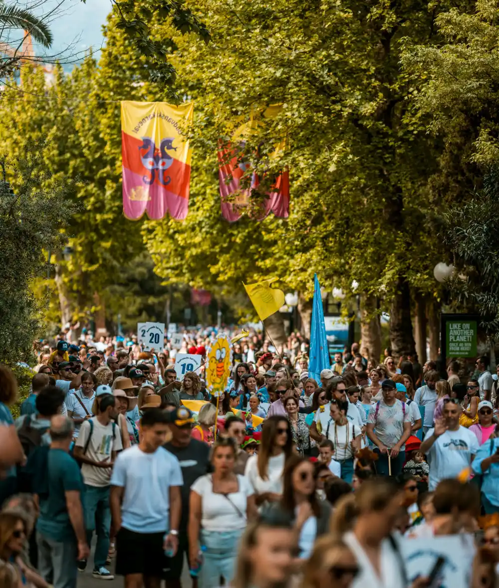 Mala karnevalska povorka sjutra u Budvi
