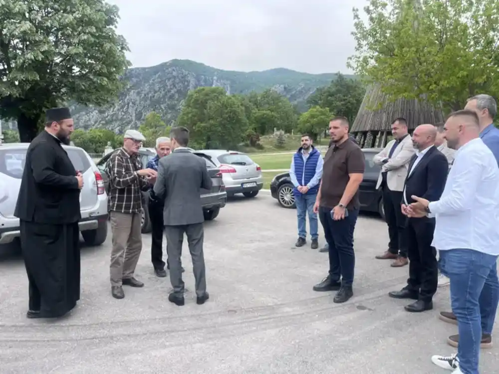 Mujović u Piperima: Počela sanacija puteva vrijedna 900.000 evra