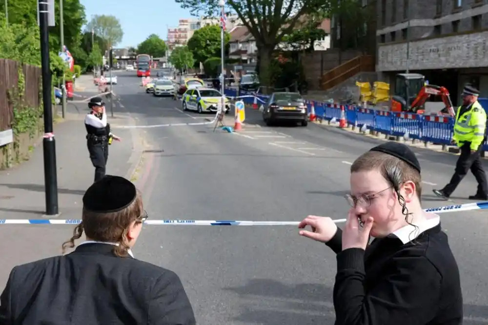 Muškarac optužen za pokušaj ubistva dvojice Jevreja u sjevernom Londonu
