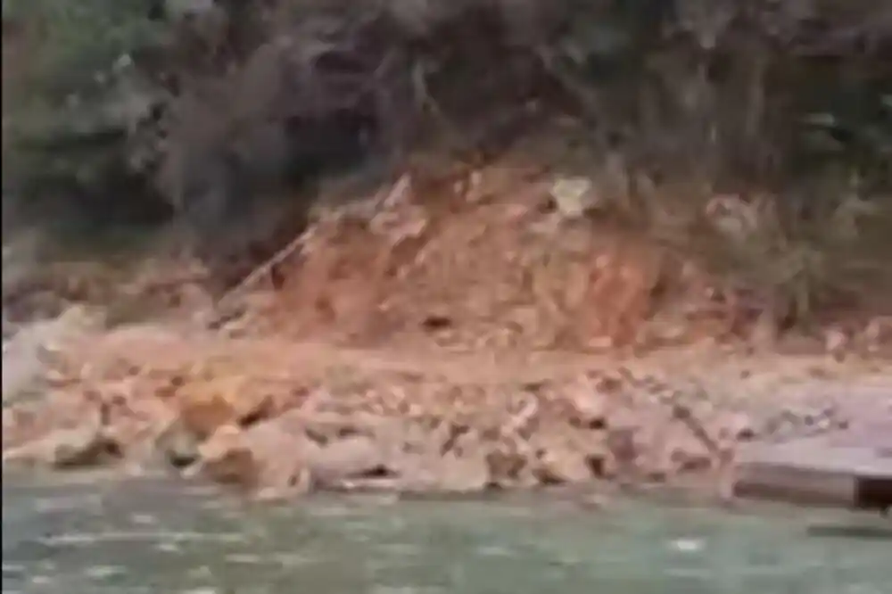 Na ostrvu Sveti Nikola i dalje se uništava obala