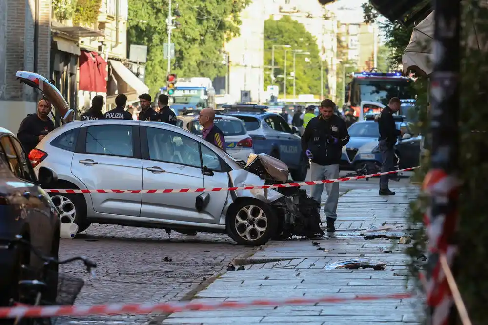 Osumnjičeni za nalet automobilom u Modeni nije povezan sa terorističkim grupama, kaže italijanski ministar