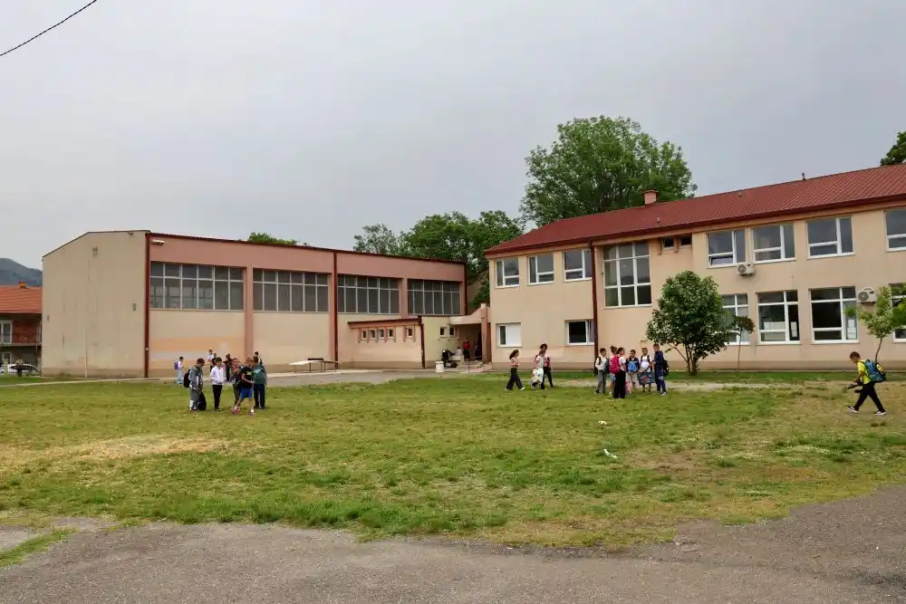 Počinju radovi na uređenju školskog dvorišta OŠ „Branko Božović“ u Zagoriču