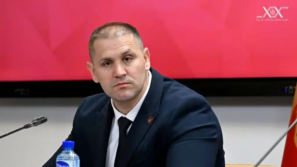 Šćepanović: Uhapšene dvije osobe, osumnjičene da su nadzirale i pratile policajce
