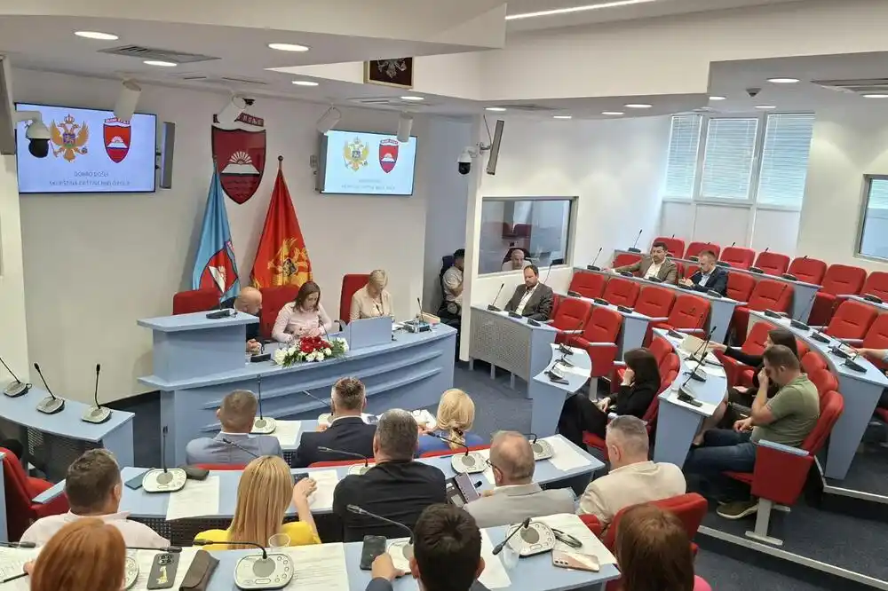 Sjednica SO Bijelo Polje: Usvojen elaborat o JU „Avdo Međedović“, lokacija za centar za otpad…