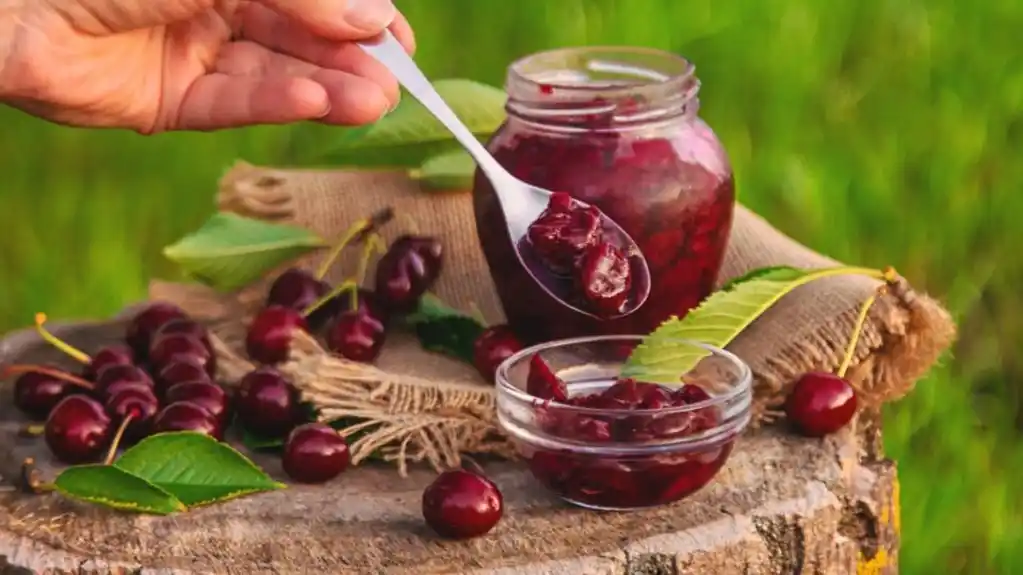 Slatko od trešanja: Tradicionalni domaći recept koji uvijek uspije