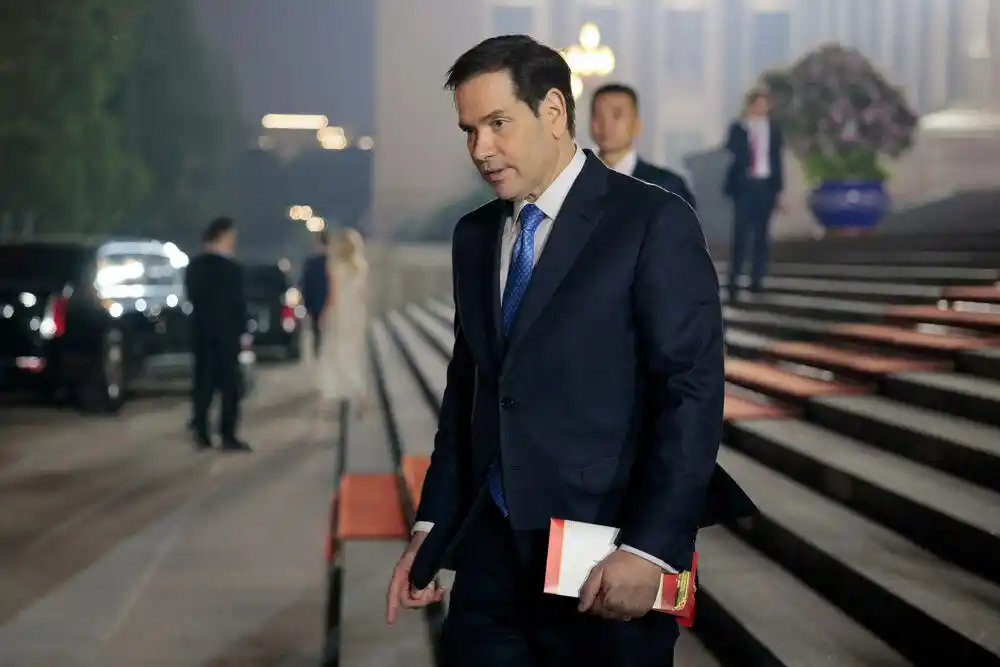 Vens ili Rubio: trka za Trampovog nasljednika počela pred kamerama