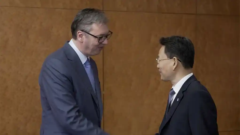 Vučić, Mali i Gašić na sastanku sa vodećim kineskim vojnim preduzećima