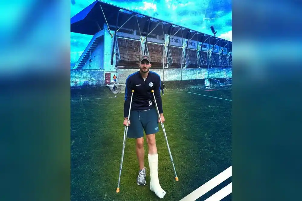 Za titulu i sa slomljenim prstom – golman Sutjeske branio bez obzira na povredu