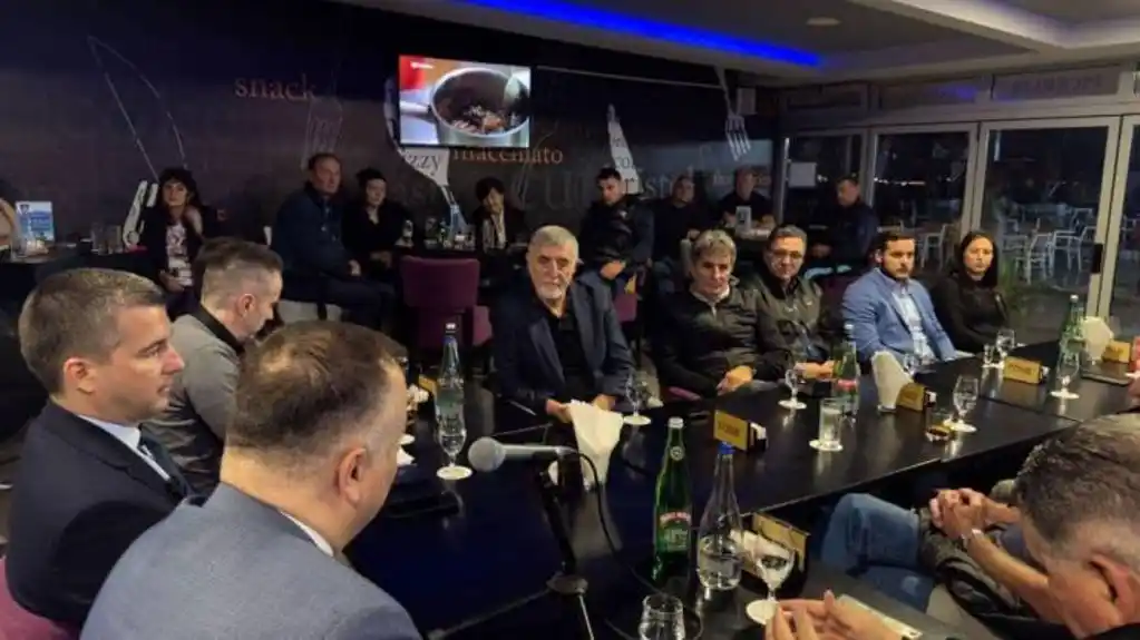 Bečić: Ne prihvatam tezu da su svi isti, mi radimo za platu i nemamo se čega zastidjeti pred građanima