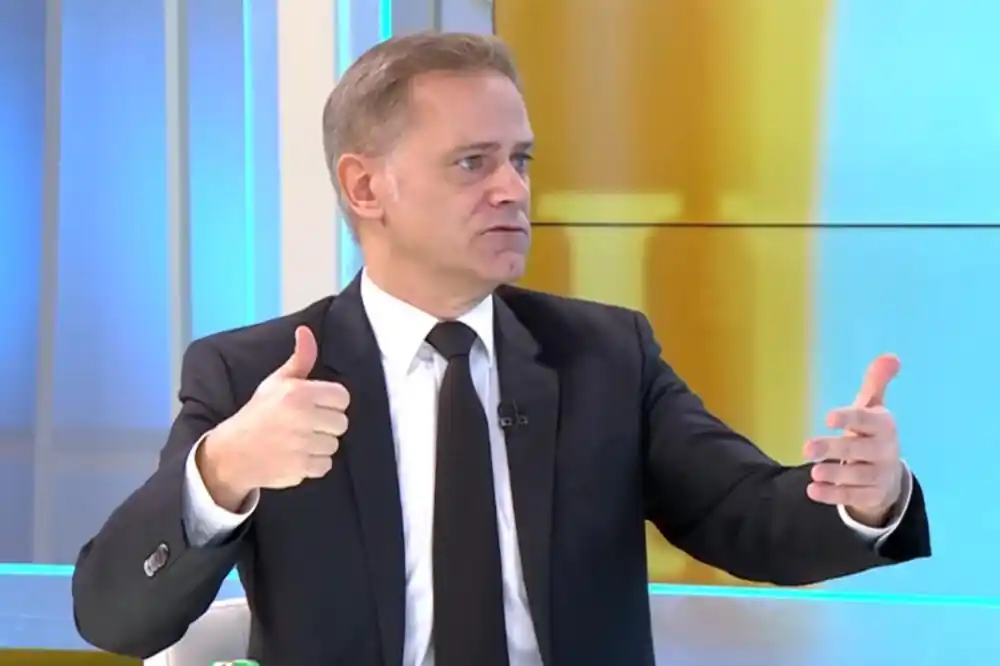 Borko Stefanović (SSP): Čarter let za Tivat sa kriminalcima – skandal i bruka za Srbiju