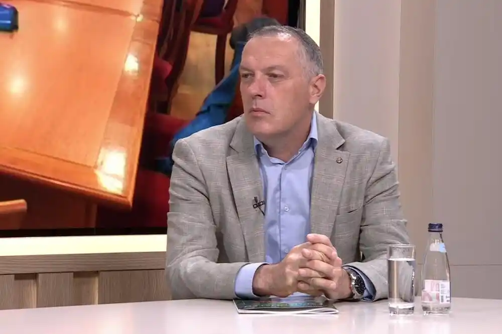 Božović: Prosječna zarada nastavnika između 1.050 i 1.100 eura