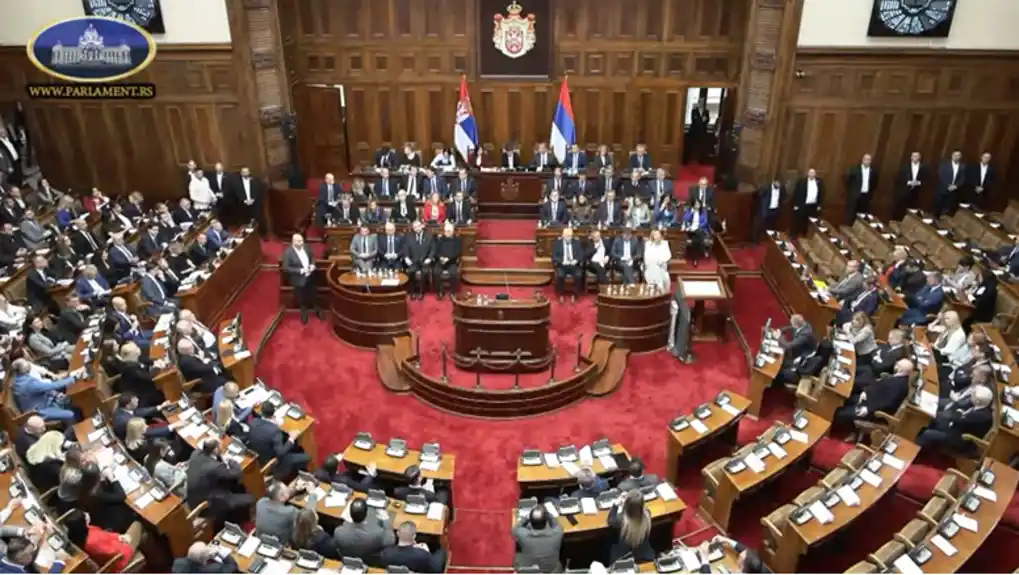 Danas vanredna sjednica Skupštine Srbije, na dnevnom redu i predlog izmena pravosudnih zakona