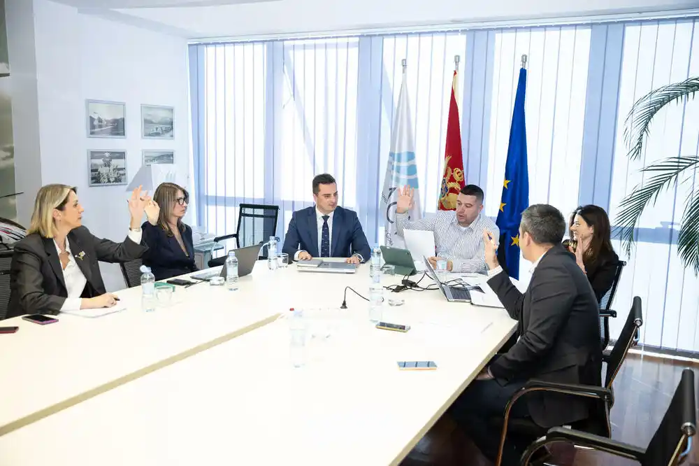 Donacija ACV za nabavku aparata od posebnog značaja za preglede vazduhoplovnog osoblja