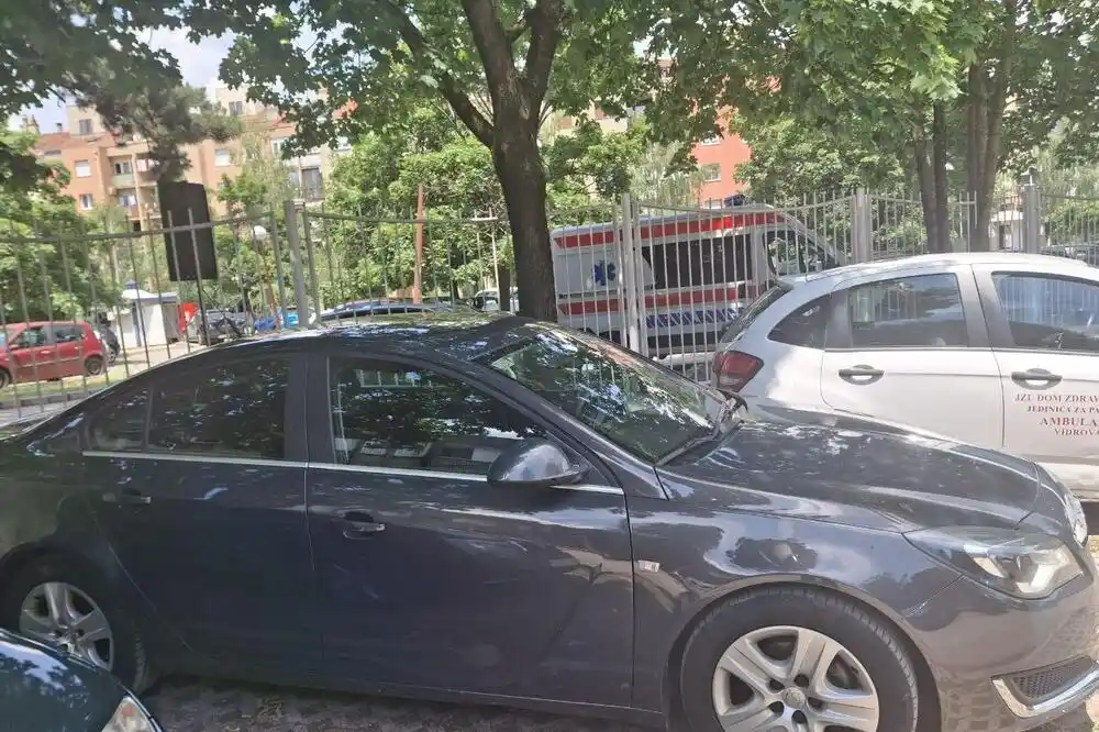 EPCG donirala vozilo za potrebe patronažne službe