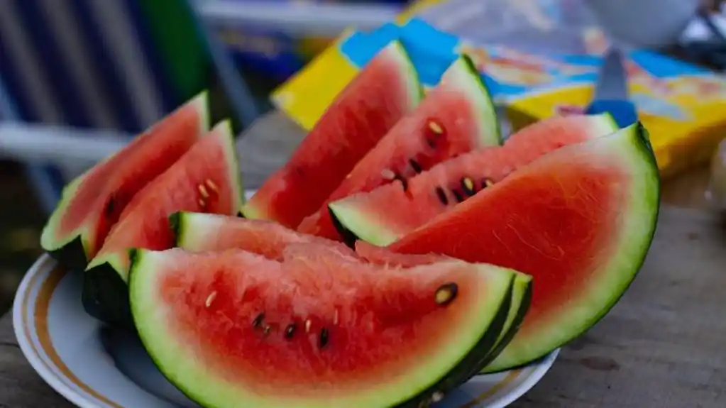 Evo kako prepoznati i odabrati slatku lubenicu prilikom kupovine