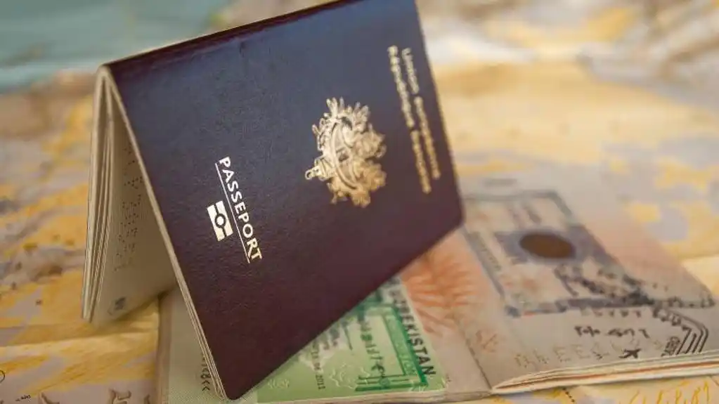 Evropska komisija zabrinuta zbog broja Rusa koji imaju srpsko državljanstvo