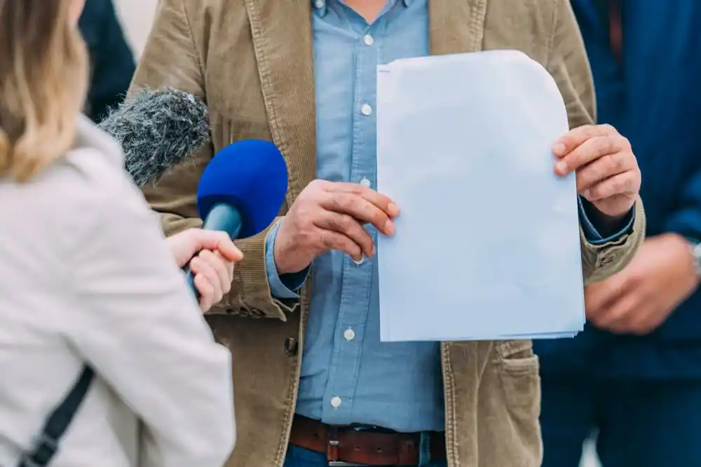 Hitna zaštita, a možda i novčana nagrada: Vlada usvojila Predlog zakona o zviždačima