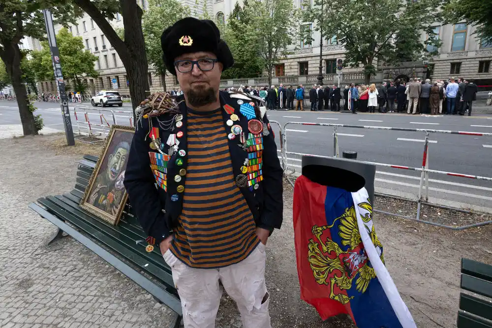 Mediji: U Poljskoj ubijen ruski umjetnik i kritičar Putina i Kadirova
