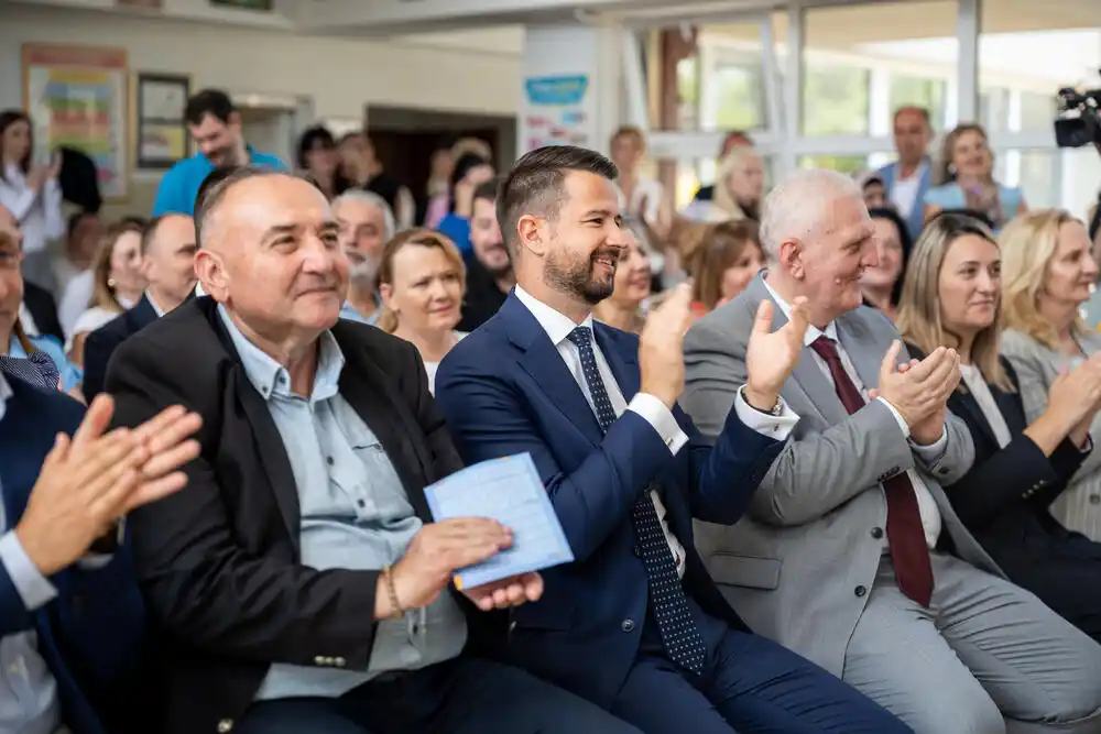 Milatović: Svako dijete zaslužuje pažnju, podršku i priliku da ostvari puni potencijal