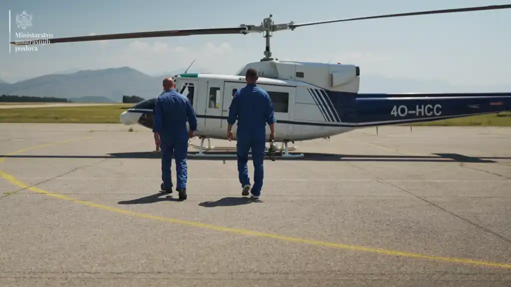 MUP-ov helikopter prekinuo spasilačku akciju: Zbog kvara prinudno sletio u Gusinje